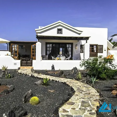 Seventy Seven - Lh189 By Villas Now Ltd Playa Blanca (Lanzarote)